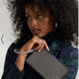 The Wallet Wristlet In Star Studded